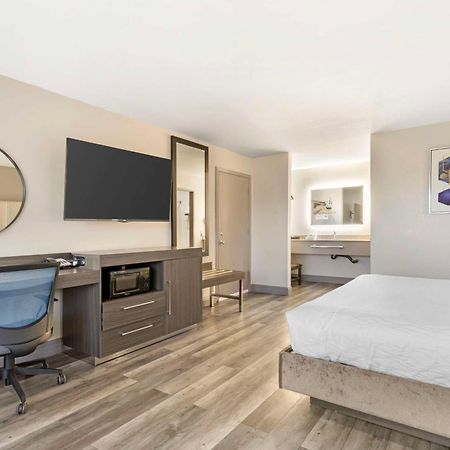 Best Western Marina State Beach Екстер'єр фото