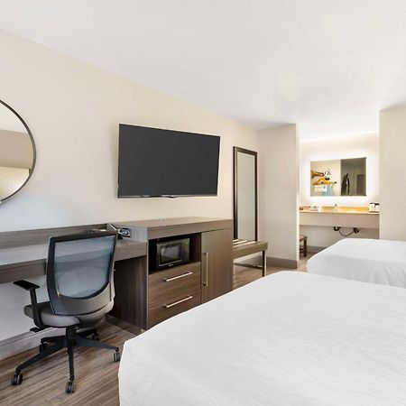 Best Western Marina State Beach Екстер'єр фото