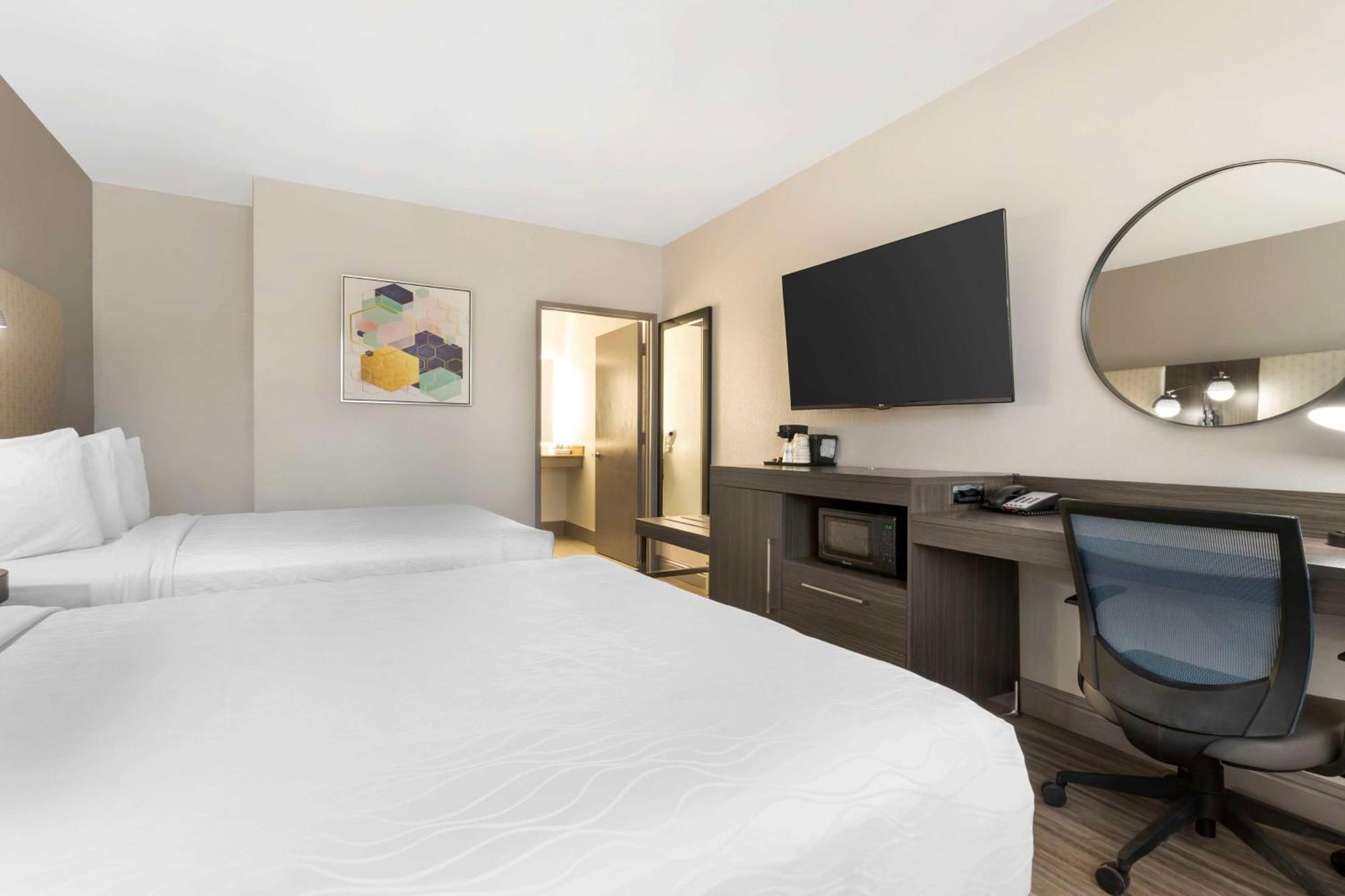 Best Western Marina State Beach Екстер'єр фото