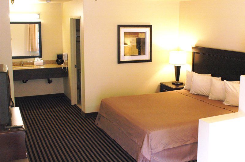 Best Western Marina State Beach Номер фото