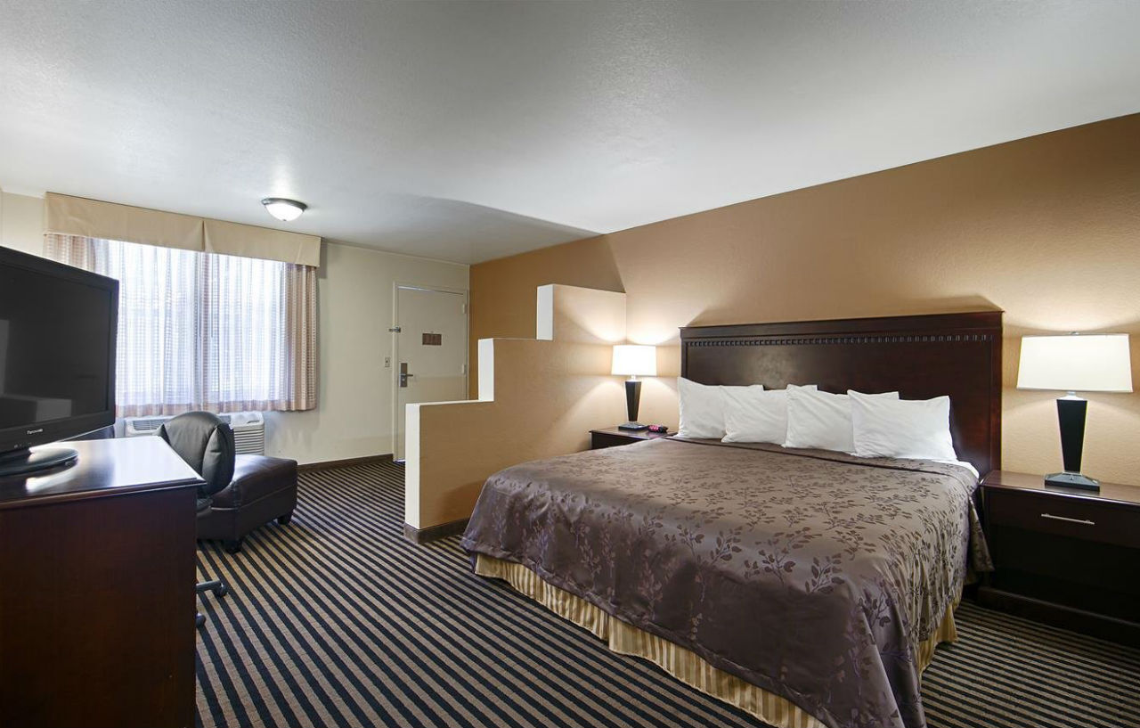 Best Western Marina State Beach Екстер'єр фото